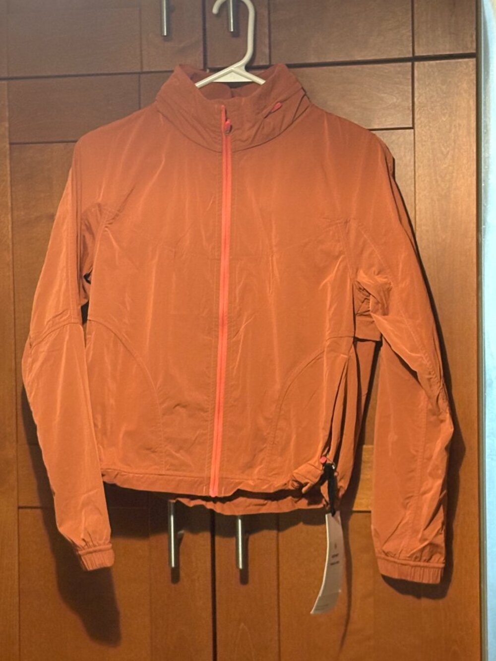 Lululemon Womans Lightweight Hooded Jacket Sz 2